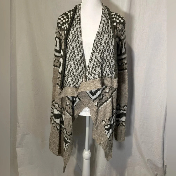 Abercrombie & Fitch Sweaters - wool blend medium / large Abercrombie & Fitch Aztec pattern open front cardigan